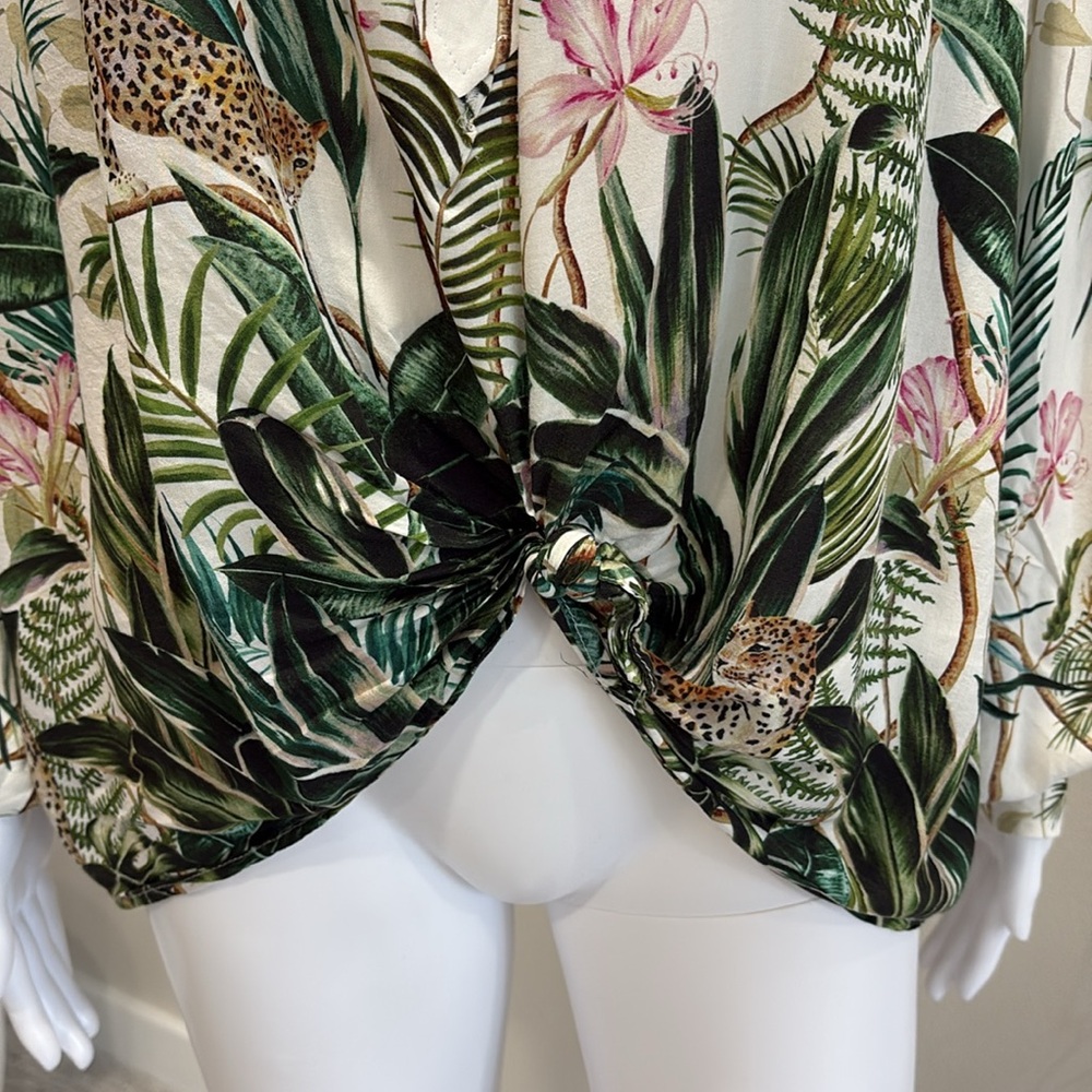 H&M Jungle Floral Print Blouse Womens Size 14 Balloon Sleeve 1/2 Placket Popover - Picture 10 of 16